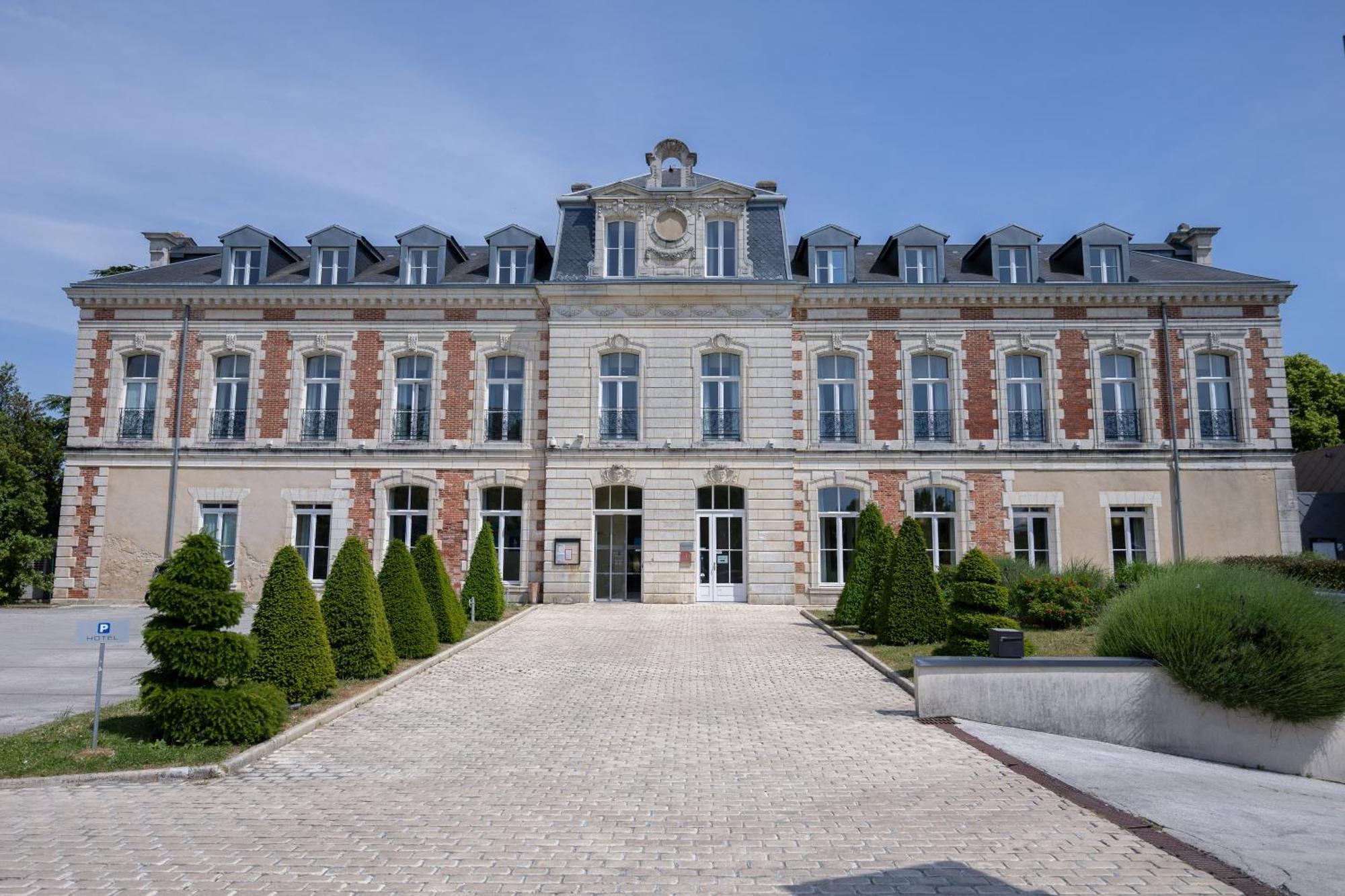Hotel Et Spa Du Chateau Lagord Eksteriør billede